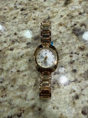 Gold-Tone Analog Dress Bracelet Watch - Metal Band, White Dial, Round